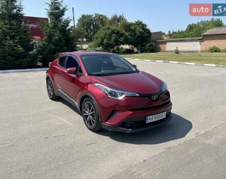 Красный Тойота C-HR, объемом двигателя 2 л и пробегом 61 тыс. км за 18300 $, фото 8 на Automoto.ua