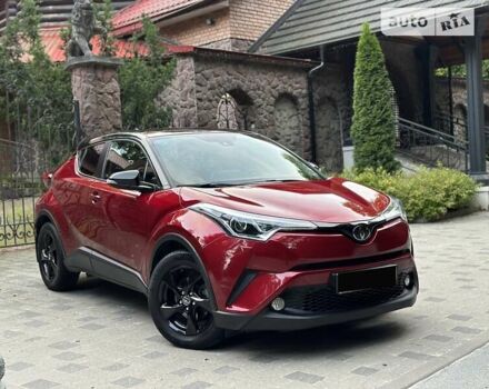 Красный Тойота C-HR, объемом двигателя 1.2 л и пробегом 59 тыс. км за 24700 $, фото 84 на Automoto.ua