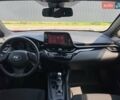 Красный Тойота C-HR, объемом двигателя 2 л и пробегом 61 тыс. км за 18300 $, фото 39 на Automoto.ua