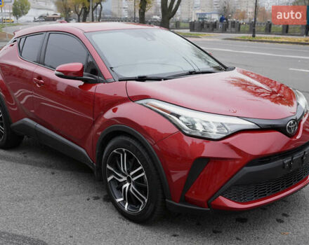 Красный Тойота C-HR, объемом двигателя 2 л и пробегом 73 тыс. км за 18800 $, фото 6 на Automoto.ua