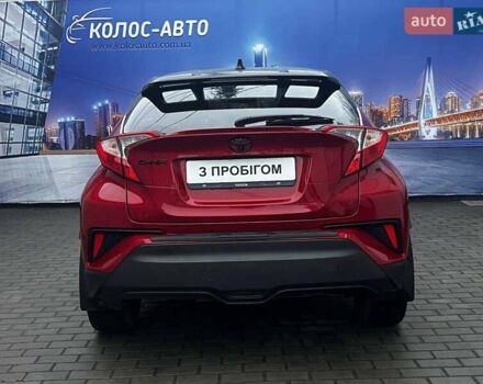 Красный Тойота C-HR, объемом двигателя 1.99 л и пробегом 40 тыс. км за 20000 $, фото 7 на Automoto.ua