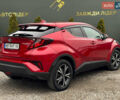 Красный Тойота C-HR, объемом двигателя 1.8 л и пробегом 79 тыс. км за 24800 $, фото 12 на Automoto.ua