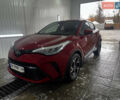 Тойота C-HR 2020 у Валках на Automoto.ua Червоний Тойота C-HR, об'ємом двигуна 2 л та пробігом 38 тис. км за 22000 $, фото 10 на Automoto.ua