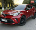 Червоний Тойота C-HR, об'ємом двигуна 2 л та пробігом 80 тис. км за 19000 $, фото 1 на Automoto.ua