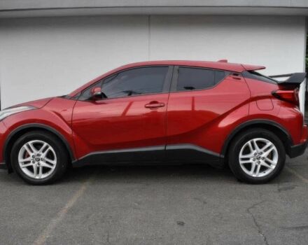 Червоний Тойота C-HR, об'ємом двигуна 0 л та пробігом 32 тис. км за 15200 $, фото 2 на Automoto.ua