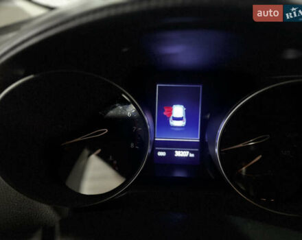 Тойота C-HR 2020 у Валках на Automoto.ua Червоний Тойота C-HR, об'ємом двигуна 2 л та пробігом 38 тис. км за 22000 $, фото 11 на Automoto.ua