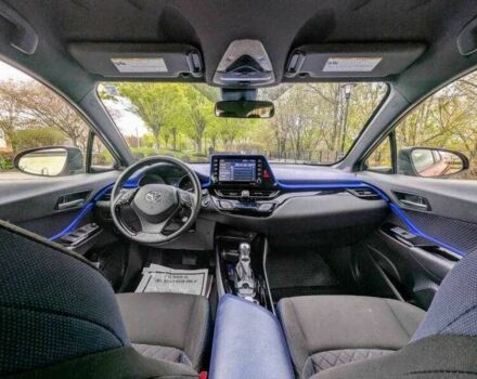 Красный Тойота C-HR, объемом двигателя 2 л и пробегом 66 тыс. км за 5500 $, фото 13 на Automoto.ua