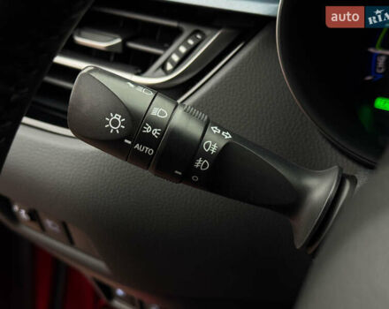 Красный Тойота C-HR, объемом двигателя 1.8 л и пробегом 79 тыс. км за 24800 $, фото 34 на Automoto.ua