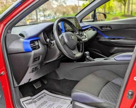 Красный Тойота C-HR, объемом двигателя 2 л и пробегом 66 тыс. км за 5500 $, фото 9 на Automoto.ua