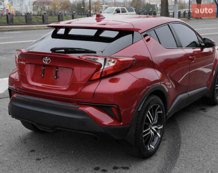 Красный Тойота C-HR, объемом двигателя 2 л и пробегом 73 тыс. км за 18800 $, фото 7 на Automoto.ua