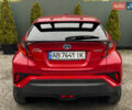 Красный Тойота C-HR, объемом двигателя 1.8 л и пробегом 79 тыс. км за 24800 $, фото 7 на Automoto.ua
