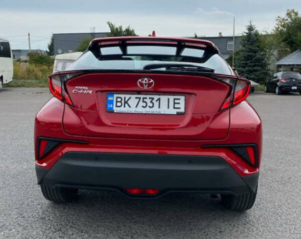 Красный Тойота C-HR, объемом двигателя 1.2 л и пробегом 50 тыс. км за 22000 $, фото 5 на Automoto.ua