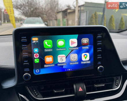 Красный Тойота C-HR, объемом двигателя 1.8 л и пробегом 79 тыс. км за 24800 $, фото 23 на Automoto.ua