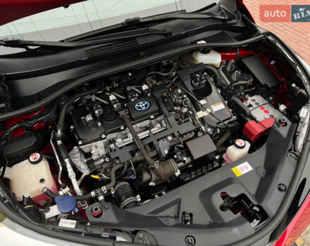 Красный Тойота C-HR, объемом двигателя 1.8 л и пробегом 79 тыс. км за 24800 $, фото 52 на Automoto.ua