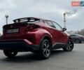 Красный Тойота C-HR, объемом двигателя 1.2 л и пробегом 59 тыс. км за 23900 $, фото 21 на Automoto.ua