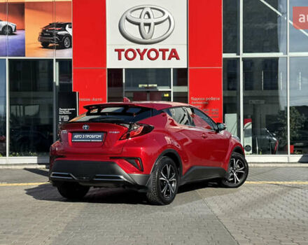 Красный Тойота C-HR, объемом двигателя 1.99 л и пробегом 69 тыс. км за 27493 $, фото 17 на Automoto.ua