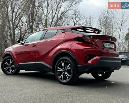 Красный Тойота C-HR, объемом двигателя 1.2 л и пробегом 59 тыс. км за 23900 $, фото 45 на Automoto.ua