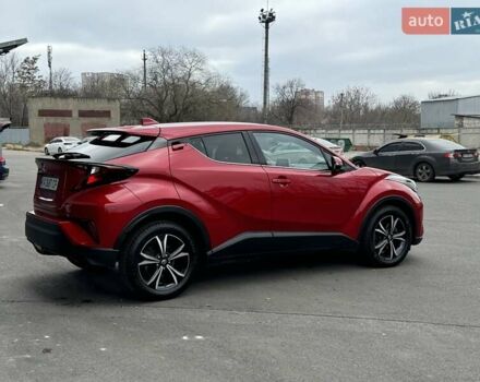 Красный Тойота C-HR, объемом двигателя 1.2 л и пробегом 59 тыс. км за 23900 $, фото 90 на Automoto.ua