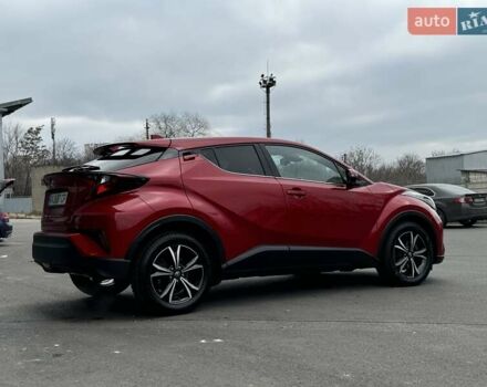 Красный Тойота C-HR, объемом двигателя 1.2 л и пробегом 59 тыс. км за 23900 $, фото 95 на Automoto.ua