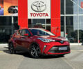 Красный Тойота C-HR, объемом двигателя 1.99 л и пробегом 69 тыс. км за 27493 $, фото 2 на Automoto.ua