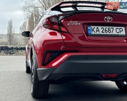 Красный Тойота C-HR, объемом двигателя 1.2 л и пробегом 59 тыс. км за 23900 $, фото 104 на Automoto.ua