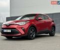 Красный Тойота C-HR, объемом двигателя 1.2 л и пробегом 59 тыс. км за 23900 $, фото 82 на Automoto.ua