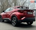 Красный Тойота C-HR, объемом двигателя 1.2 л и пробегом 59 тыс. км за 23900 $, фото 51 на Automoto.ua