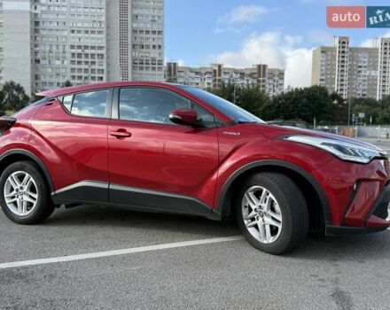 Красный Тойота C-HR, объемом двигателя 1.8 л и пробегом 80 тыс. км за 25000 $, фото 5 на Automoto.ua