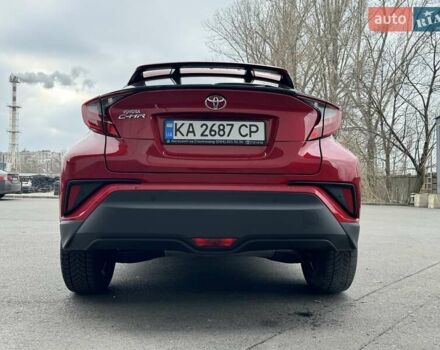 Красный Тойота C-HR, объемом двигателя 1.2 л и пробегом 59 тыс. км за 23900 $, фото 103 на Automoto.ua