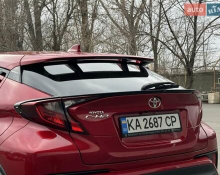 Красный Тойота C-HR, объемом двигателя 1.2 л и пробегом 59 тыс. км за 23900 $, фото 53 на Automoto.ua