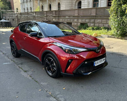 Красный Тойота C-HR, объемом двигателя 1.99 л и пробегом 44 тыс. км за 33500 $, фото 4 на Automoto.ua