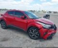 Красный Тойота C-HR, объемом двигателя 2 л и пробегом 80 тыс. км за 17500 $, фото 1 на Automoto.ua