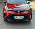 Красный Тойота C-HR, объемом двигателя 1.99 л и пробегом 44 тыс. км за 33500 $, фото 3 на Automoto.ua