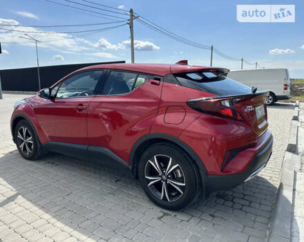 Красный Тойота C-HR, объемом двигателя 2 л и пробегом 13 тыс. км за 34500 $, фото 6 на Automoto.ua