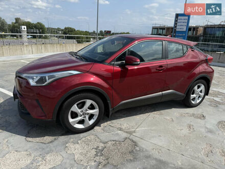 Тойота C-HR 2016 в Киеве на Automoto.ua Красный Тойота C-HR, объемом двигателя 1.2 л и пробегом 43 тыс. км за 19999 $, фото 1 на Automoto.ua