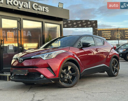 Красный Тойота C-HR, объемом двигателя 1.2 л и пробегом 138 тыс. км за 17500 $, фото 1 на Automoto.ua