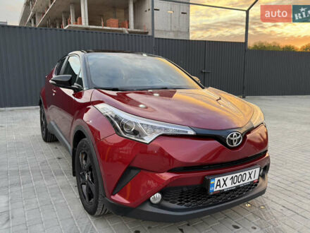 Тойота C-HR 2016 в Харькове на Automoto.ua Красный Тойота C-HR, объемом двигателя 1.2 л и пробегом 131 тыс. км за 17700 $, фото 1 на Automoto.ua