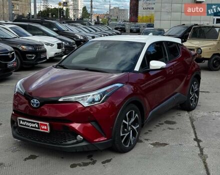 Красный Тойота C-HR, объемом двигателя 2 л и пробегом 76 тыс. км за 16690 $, фото 1 на Automoto.ua