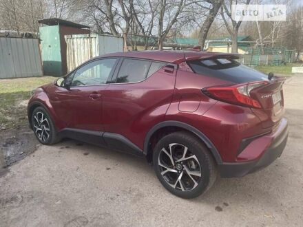 Червоний Тойота C-HR, об'ємом двигуна 2 л та пробігом 69 тис. км за 16000 $, фото 1 на Automoto.ua