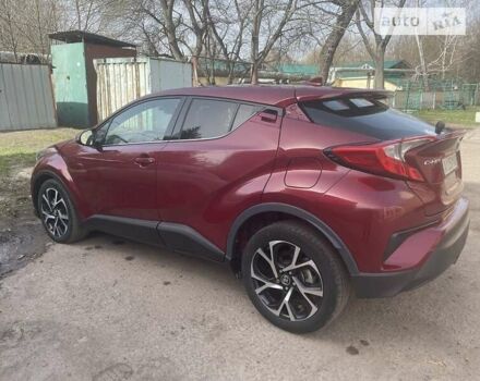 Червоний Тойота C-HR, об'ємом двигуна 2 л та пробігом 69 тис. км за 16000 $, фото 1 на Automoto.ua