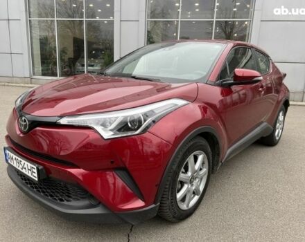 Красный Тойота C-HR, объемом двигателя 2 л и пробегом 37 тыс. км за 22500 $, фото 1 на Automoto.ua