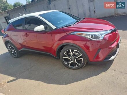Тойота C-HR 2018 в Киеве на Automoto.ua Красный Тойота C-HR, объемом двигателя 2 л и пробегом 77 тыс. км за 19900 $, фото 1 на Automoto.ua