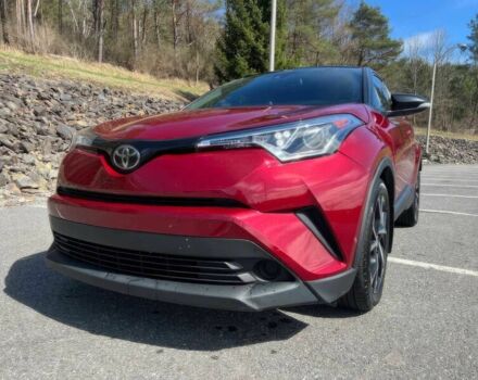 Красный Тойота C-HR, объемом двигателя 0 л и пробегом 31 тыс. км за 8400 $, фото 1 на Automoto.ua