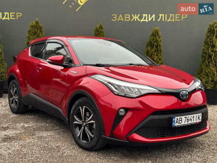 Червоний Тойота C-HR, об'ємом двигуна 1.8 л та пробігом 79 тис. км за 24800 $, фото 1 на Automoto.ua