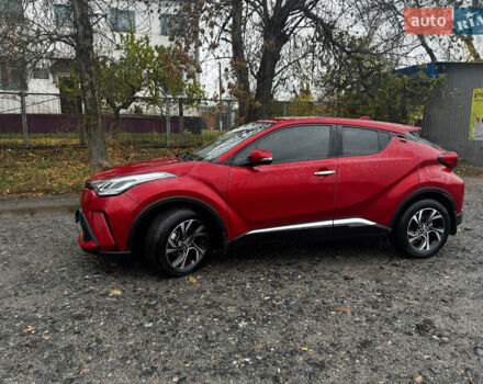Тойота C-HR 2020 в Валках на Automoto.ua Красный Тойота C-HR, объемом двигателя 2 л и пробегом 38 тыс. км за 22000 $, фото 1 на Automoto.ua