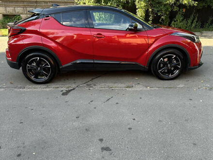 Тойота C-HR 2022 в Киеве на Automoto.ua Красный Тойота C-HR, объемом двигателя 1.99 л и пробегом 44 тыс. км за 33500 $, фото 1 на Automoto.ua
