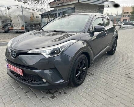 Тойота C-HR, объемом двигателя 1.8 л и пробегом 144 тыс. км за 23500 $, фото 4 на Automoto.ua