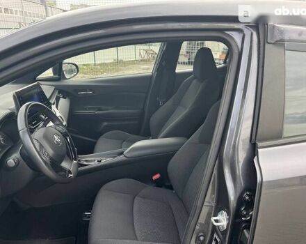 Тойота C-HR, объемом двигателя 1.8 л и пробегом 144 тыс. км за 23500 $, фото 22 на Automoto.ua