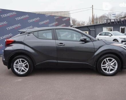 Тойота C-HR, объемом двигателя 2 л и пробегом 19 тыс. км за 24500 $, фото 3 на Automoto.ua