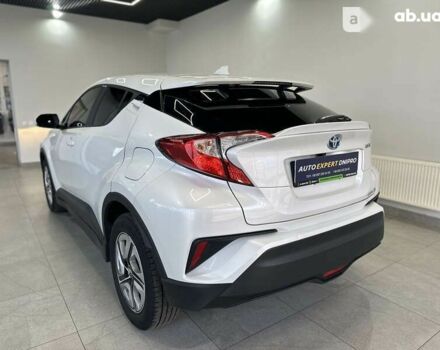 Тойота C-HR, объемом двигателя 0 л и пробегом 54 тыс. км за 20999 $, фото 1 на Automoto.ua